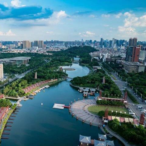 2025新澳门免费传真与2025澳门挂牌正挂免费，高效评估方法-谨防包装的假象
